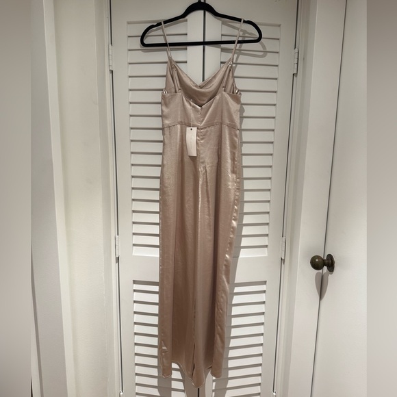Perfect Night Champagne Satin Cowl Neck Culotte Jumpsuit‎ LUSH - Picture 5 of 6
